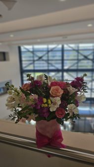 Ανοιξιάτικη σύνθεση - Image 2