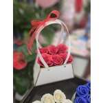 Soap flowers σε τσαντακι κοκκινο