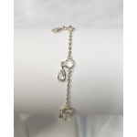 ΒΡΑΧΙΟΛΙ ΔΑΚΡΥ ΜΕ ΣΤΡΑΣ